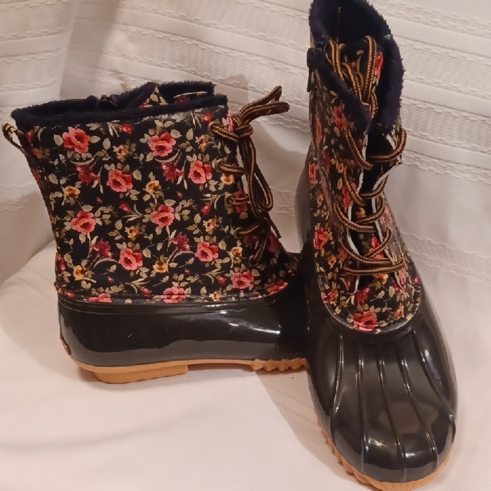 NWOT Sporto Floral Women's Boots